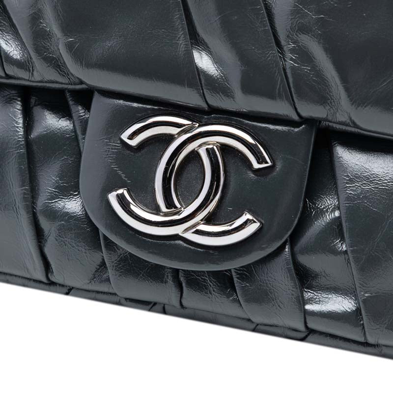 Medium Glazed Calfskin Twisted Flap