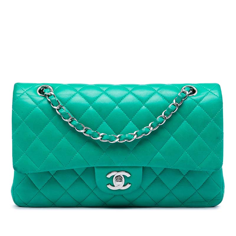 Medium Classic Lambskin Double Flap