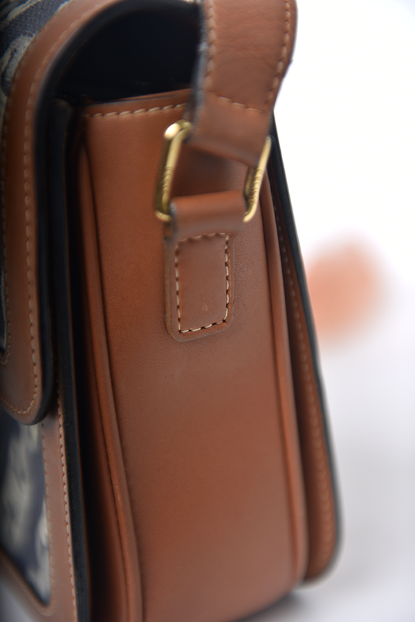 Teen Triomphe Crossbody Bag
