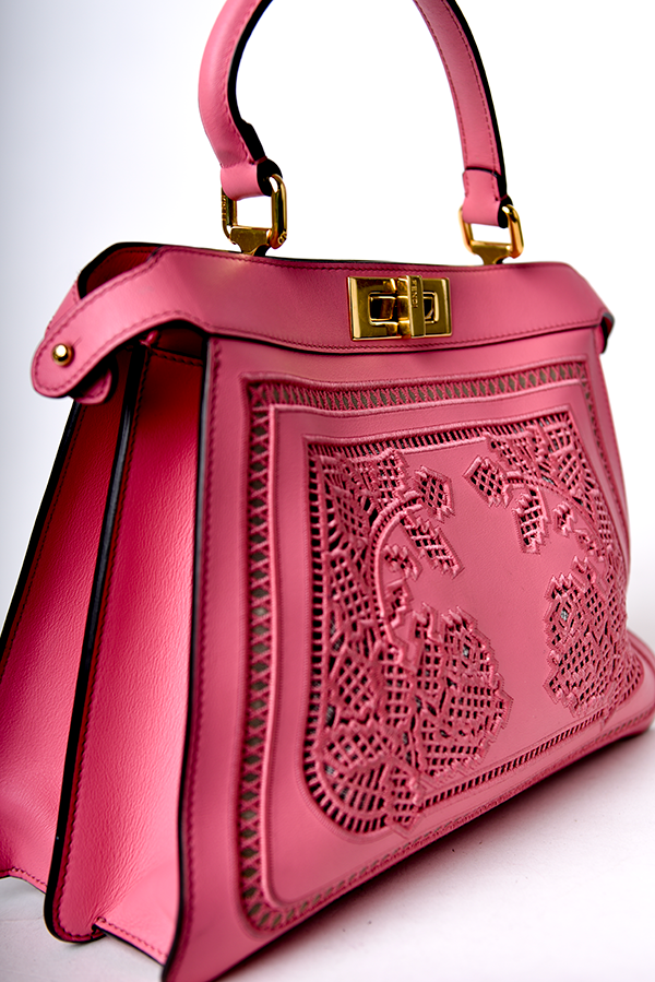 EmbroideredPeekaboo ISeeU Medium