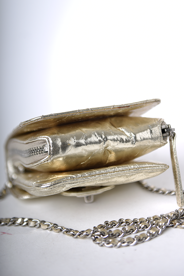 Gold Metallic Calfskin Clams Chain Wallet On Chain