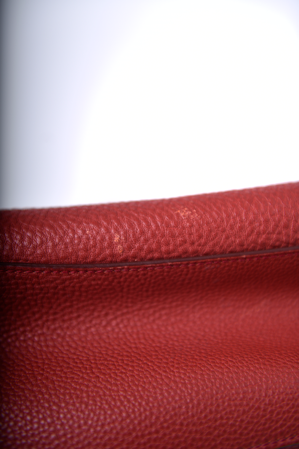 Vitello Daino Shoulder Bag