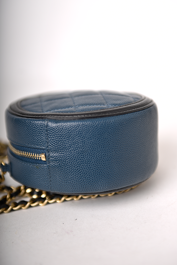 Quilted CC Filigree Flap Bag