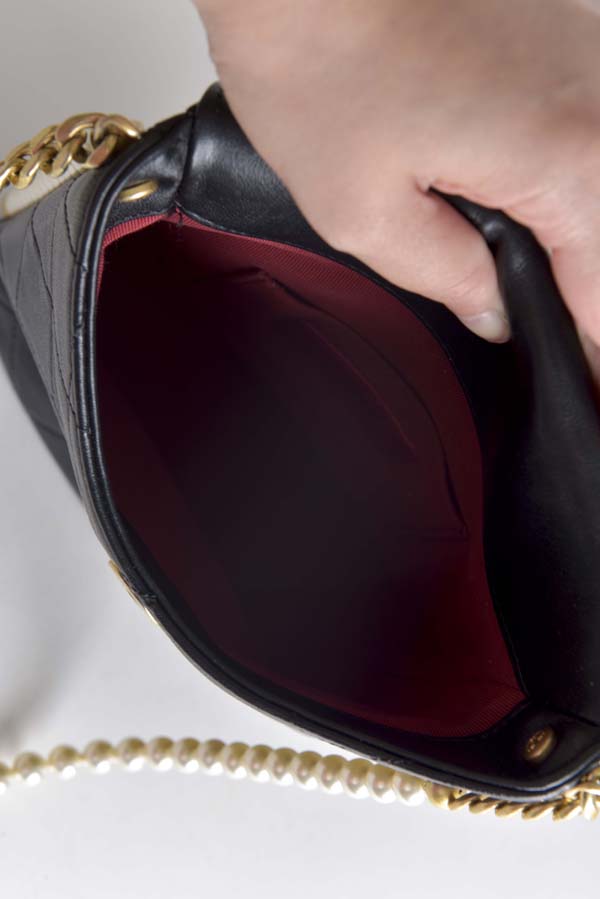 About Pearls Flap Hobo