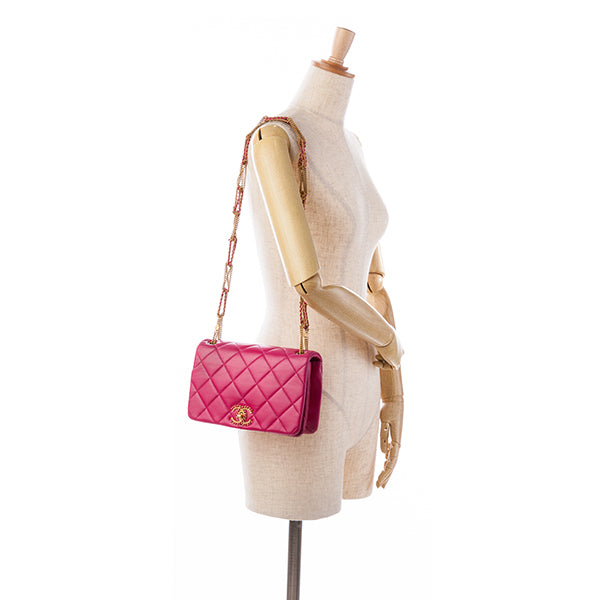 Small Quilted Lambskin On And On Chain Flap
