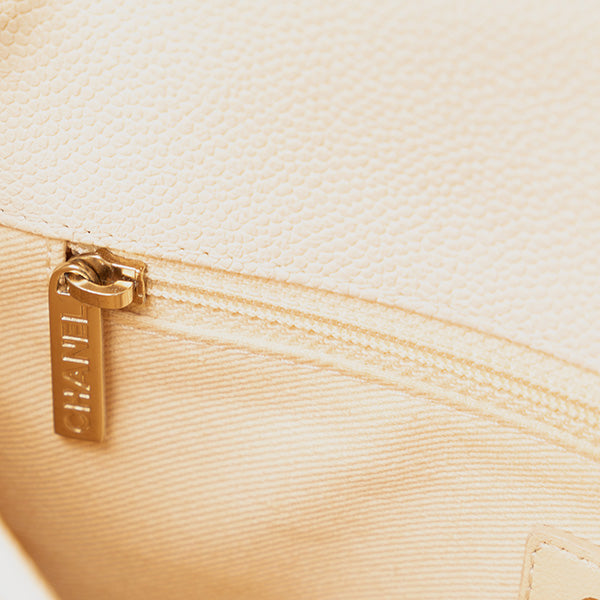 Medium Caviar Paris Cuba Thread Around Flap