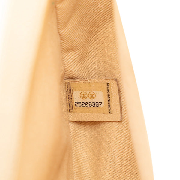 Medium Caviar Paris Cuba Thread Around Flap