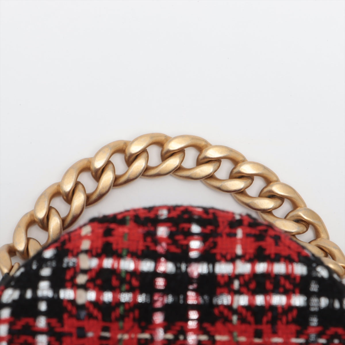 19 Round Clutch with Chain Quilted Tweed