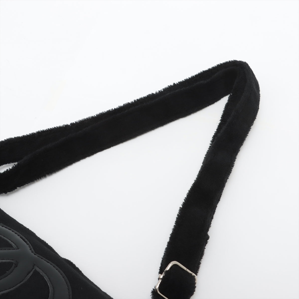 Vip Precision Shoulder Bag