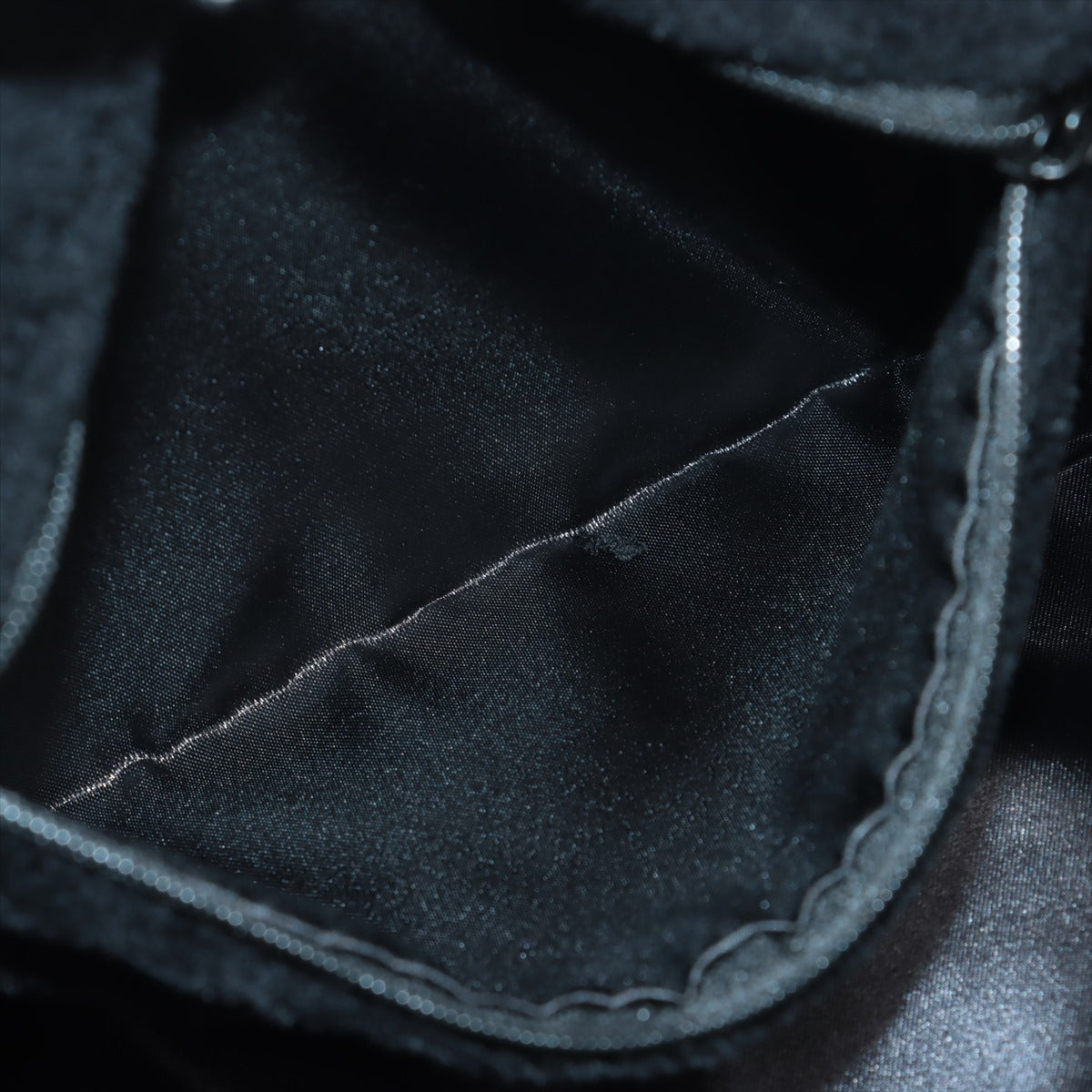 Vip Precision Shoulder Bag