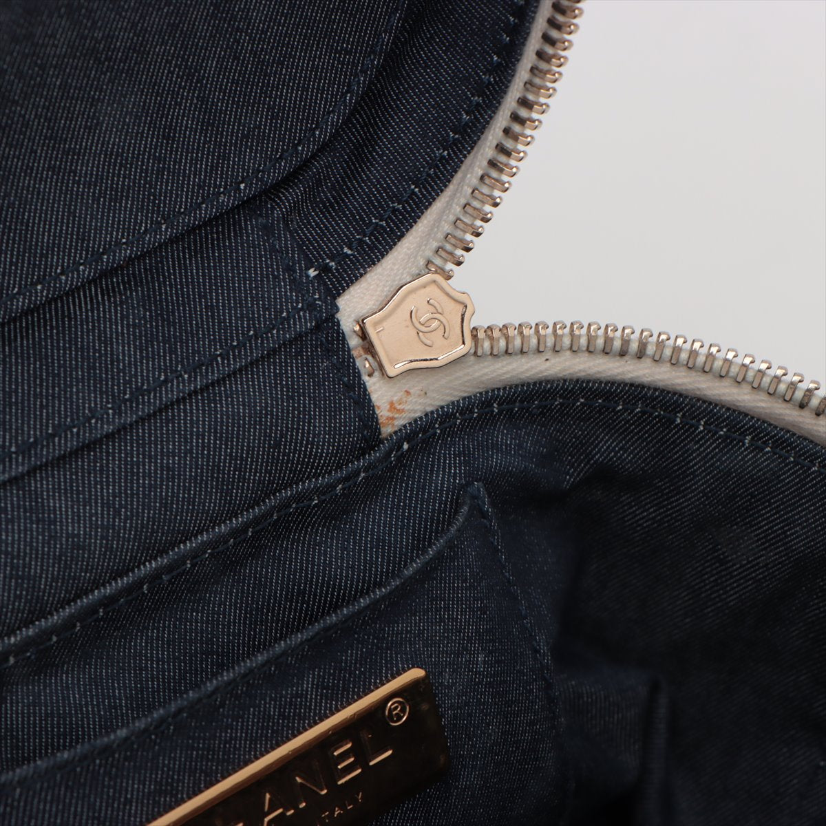 Tweed CC Mania Vanity Case