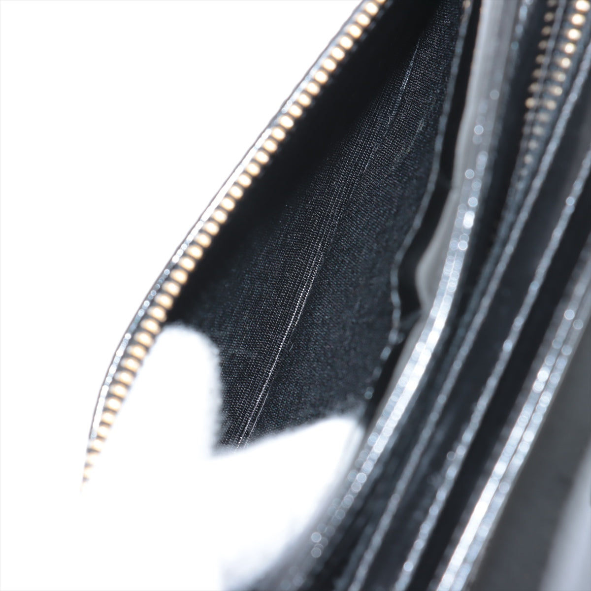 Turnlock Patent Leather Wristlet Clutch Bag