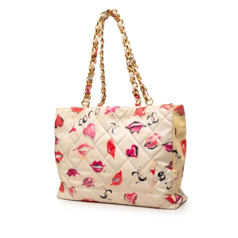 Kisses and Lips Print Tote