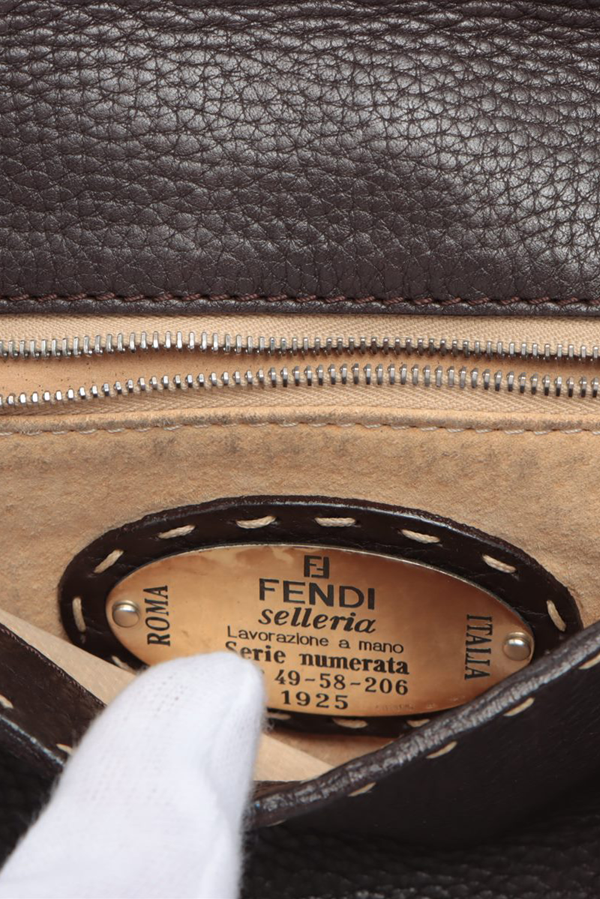 Selleria Mamma Forever Shoulder Bag