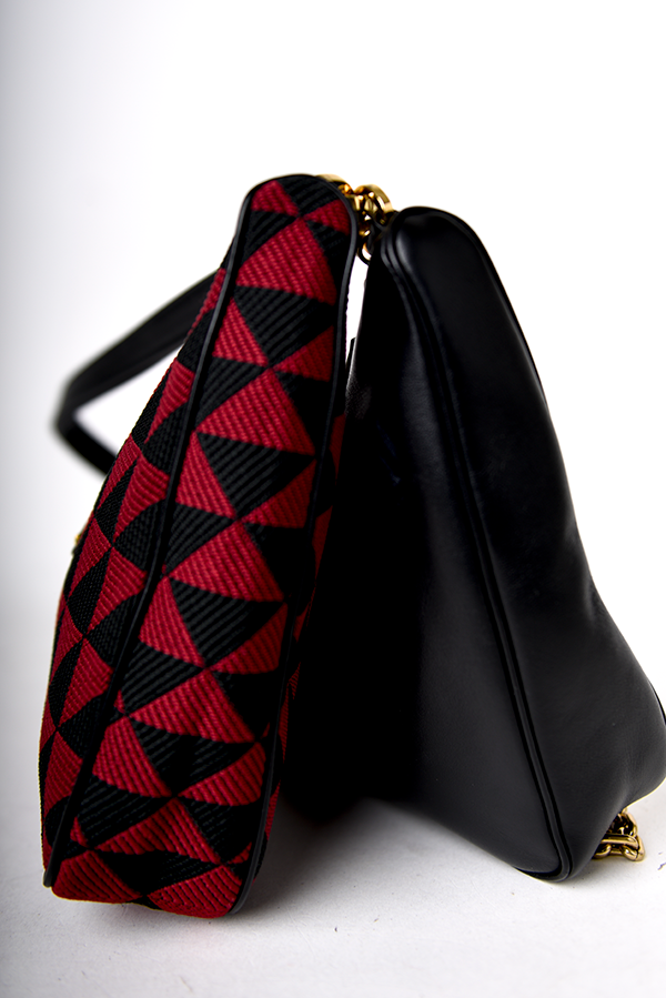 Double Symbole Triangle Bag
