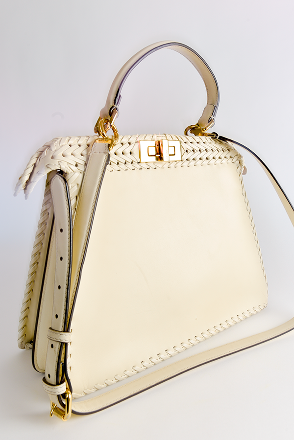 Whipstitch Peekaboo ISeeU