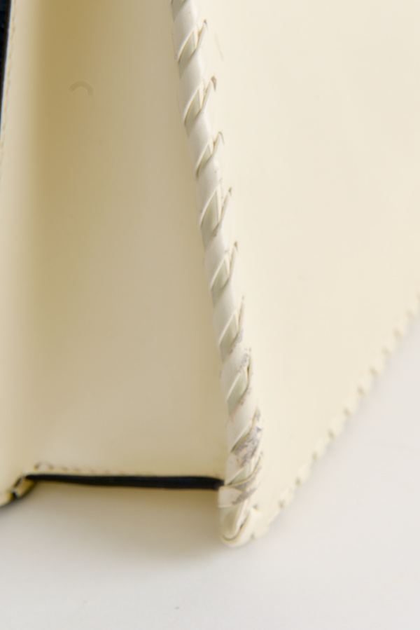 Whipstitch Peekaboo ISeeU