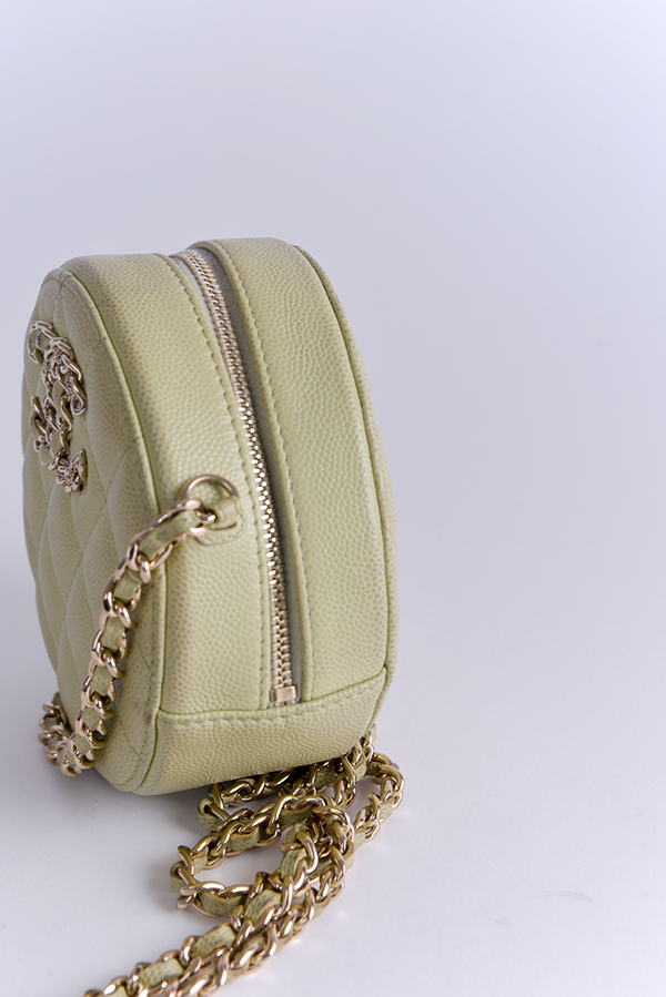 Round Quilted Caviar French New Wave Clutch