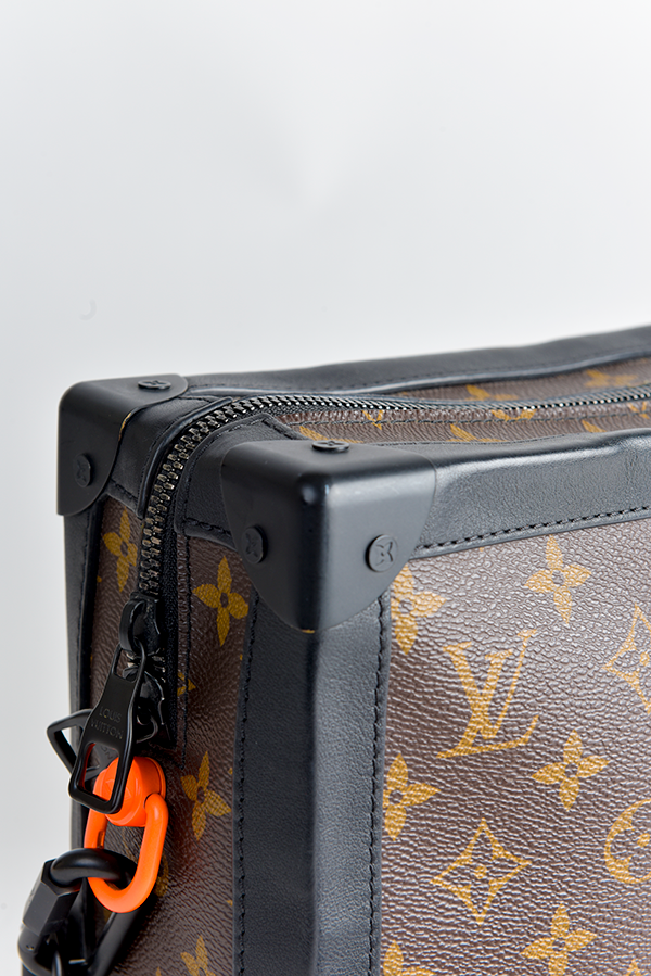 Solar Ray Soft Trunk