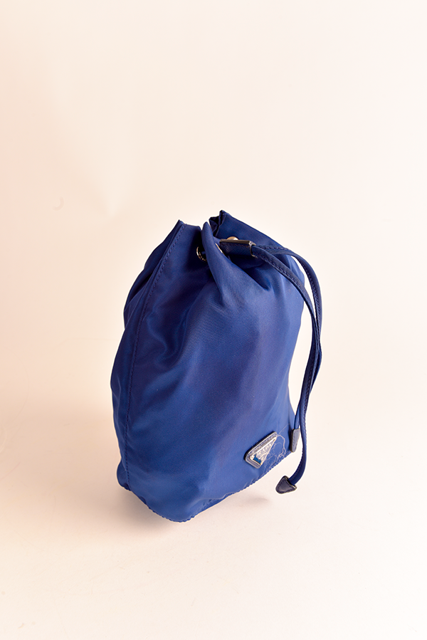 Vela Pouch