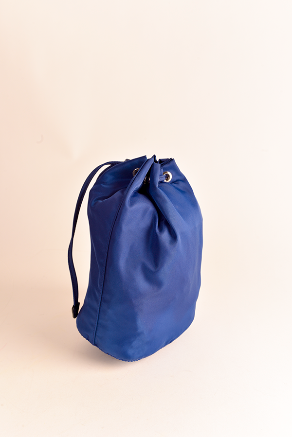Vela Pouch