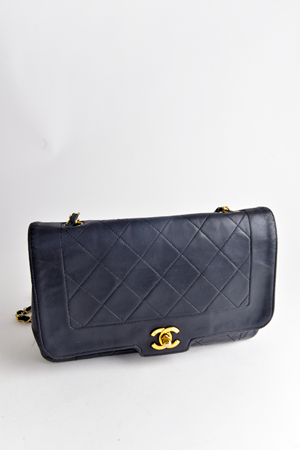 Small Matelasse Leather CC Logo Chain Bag