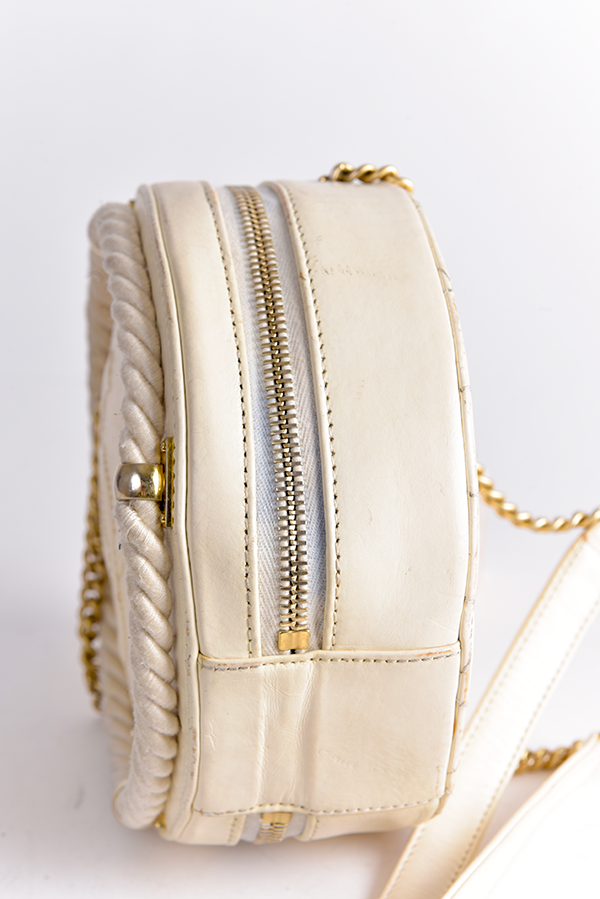 Round En Vogue Bag