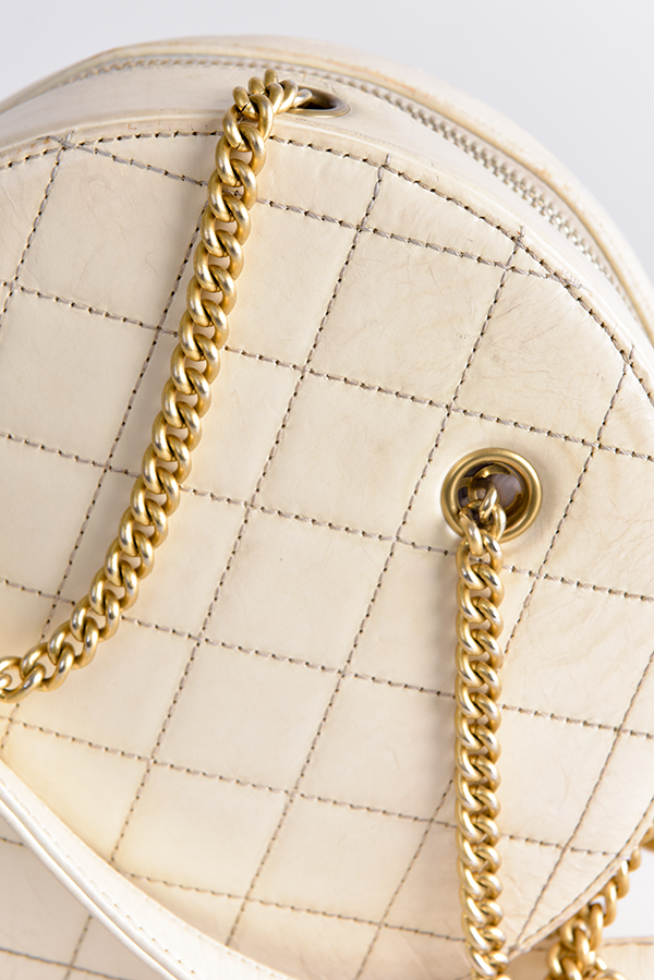 Round En Vogue Bag